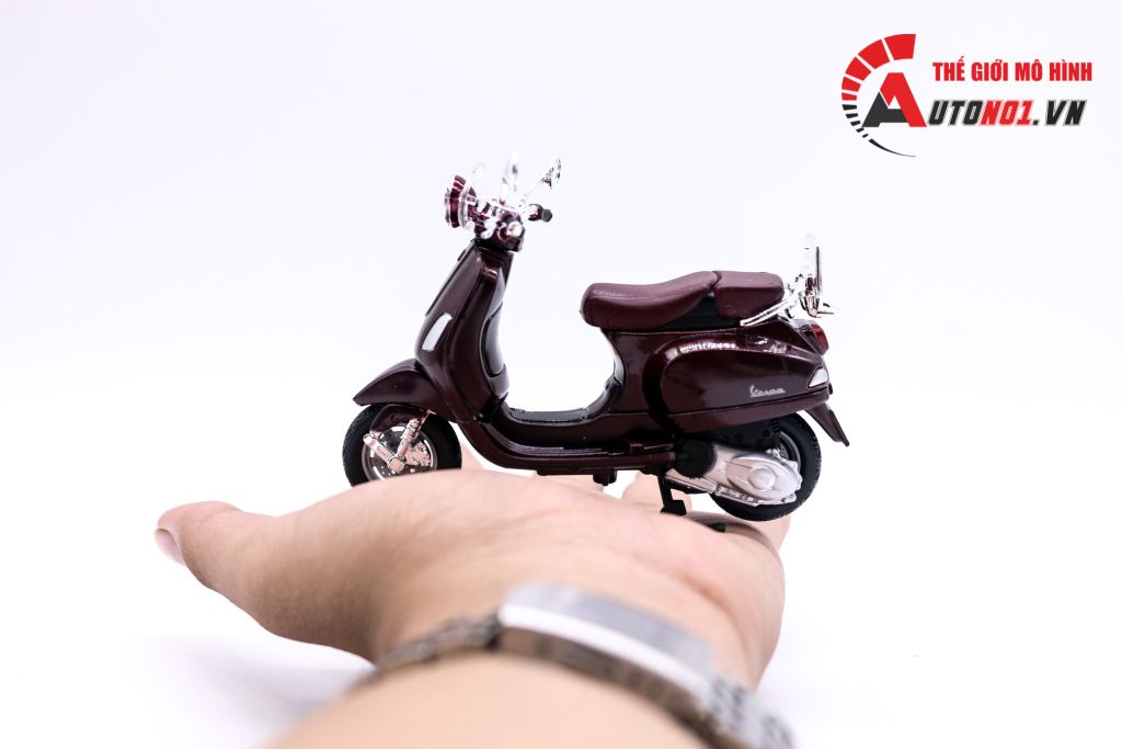 MÔ HÌNH XE VESPA LXV 2013 BROWN 1:18 MAISTO 6841