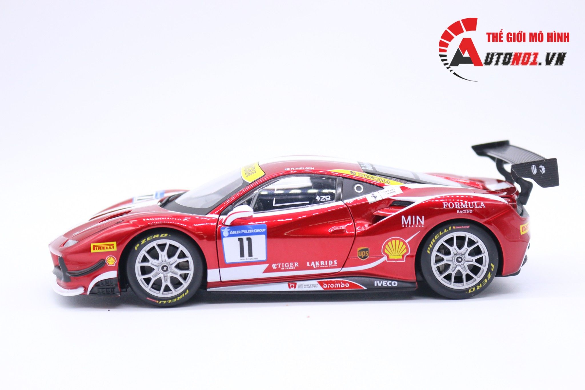  Mô hình xe Ferrari 488 Challenge 2017 red 1:24 Bburago 6843 