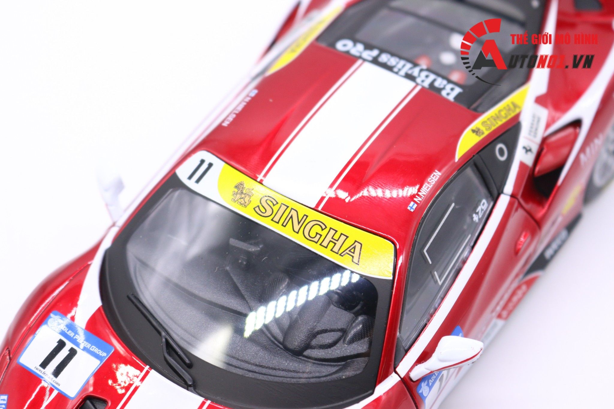  Mô hình xe Ferrari 488 Challenge 2017 red 1:24 Bburago 6843 