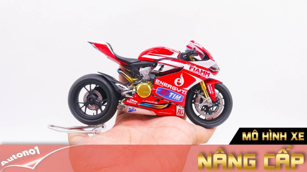 MÔ HÌNH XE DUCATI PANIGALE 1199 FIAMM TIM SBK 2013 #7 1:12 TAMIYA D227D