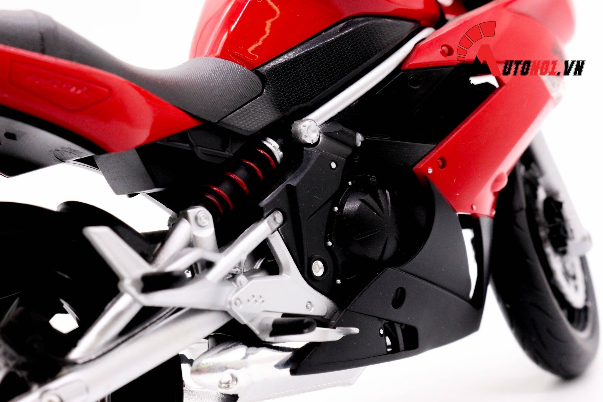  Mô hình xe mô tô Kawasaki Ninja 650R 2009 red tỉ lệ 1:10 Welly 1743 
