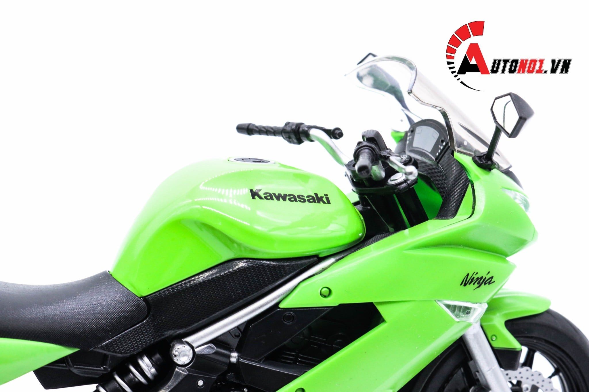  Mô hình xe mô tô Kawasaki Ninja 650R 2009 green tỉ lệ 1:10 Welly 1744 