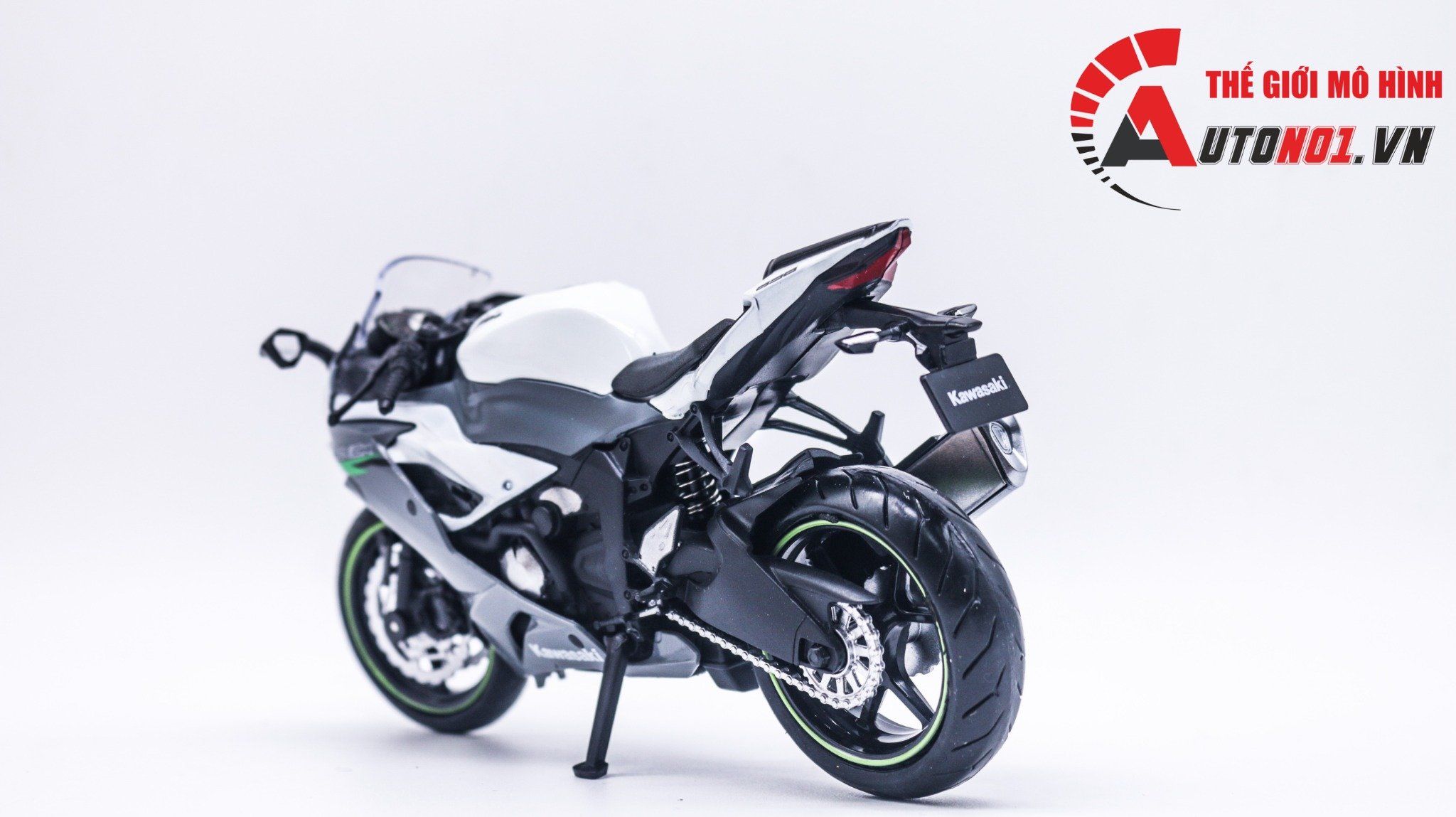  Mô hình xe Kawasaki Ninja ZX-6R 1:12 Makeda Model MT067 