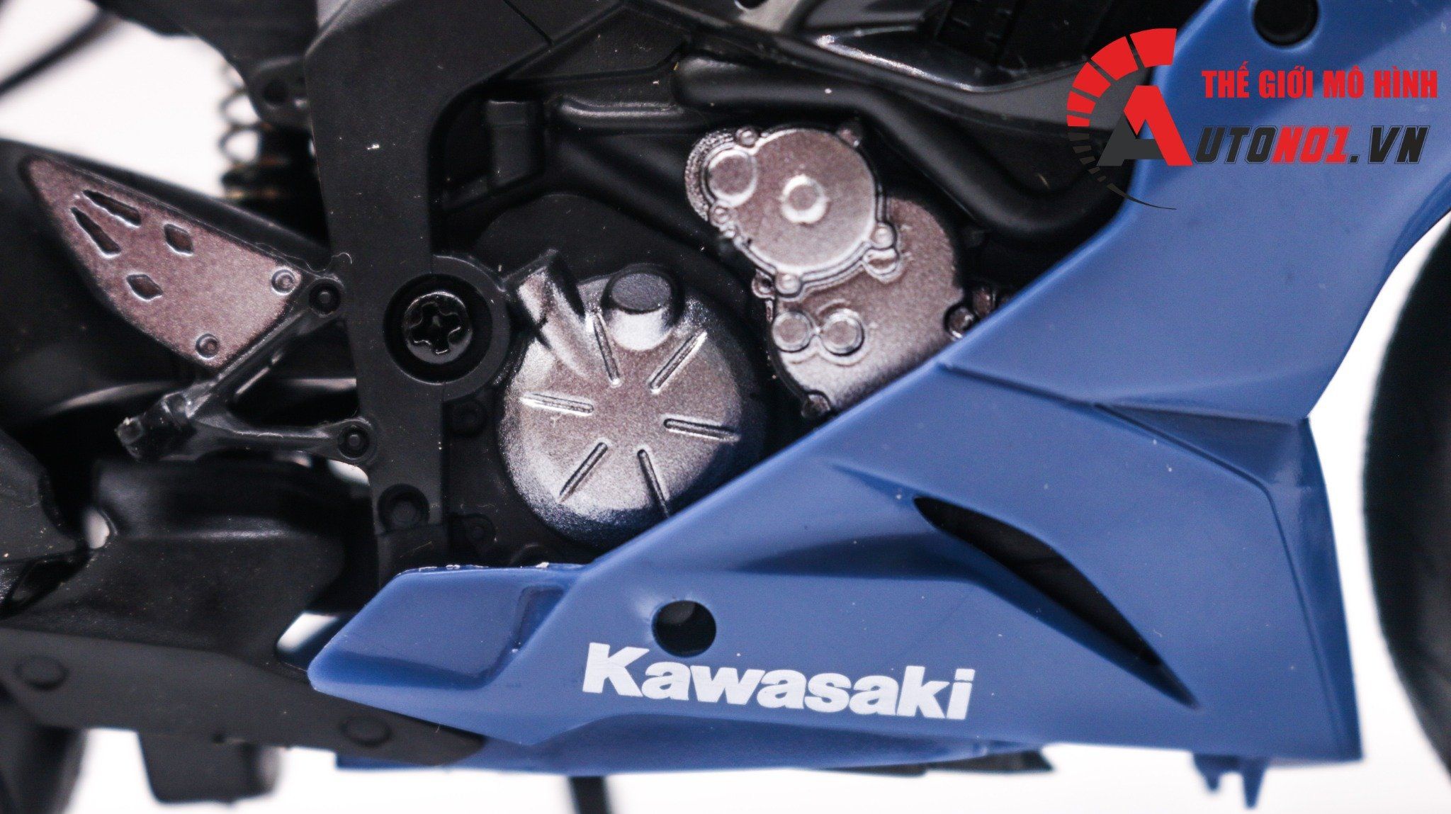  Mô hình xe Kawasaki Ninja ZX-6R 1:12 Makeda Model MT067 