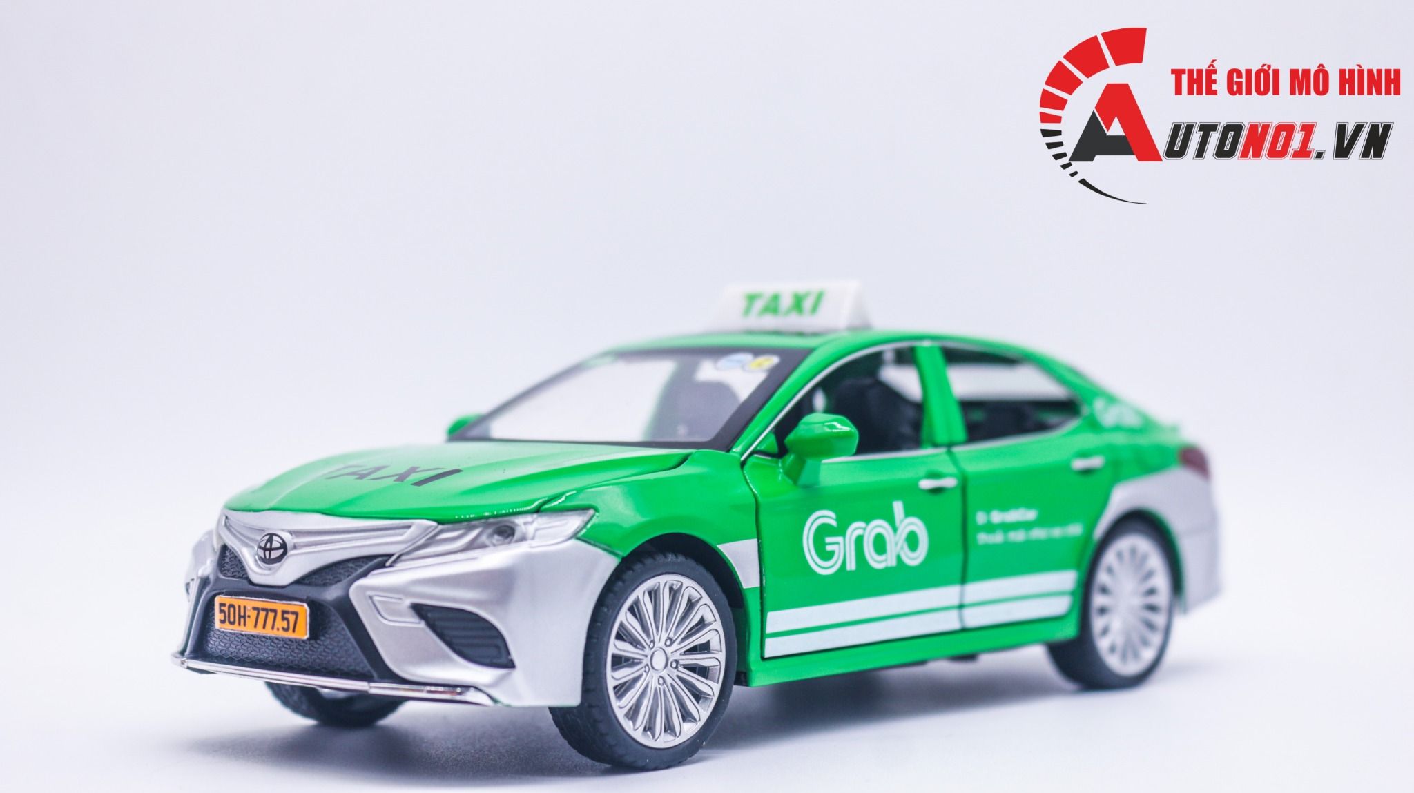  Mô hình xe dịch vụ Toyota Camry độ Taxi Grab tỉ lệ 1:24 CheZhi OT379 