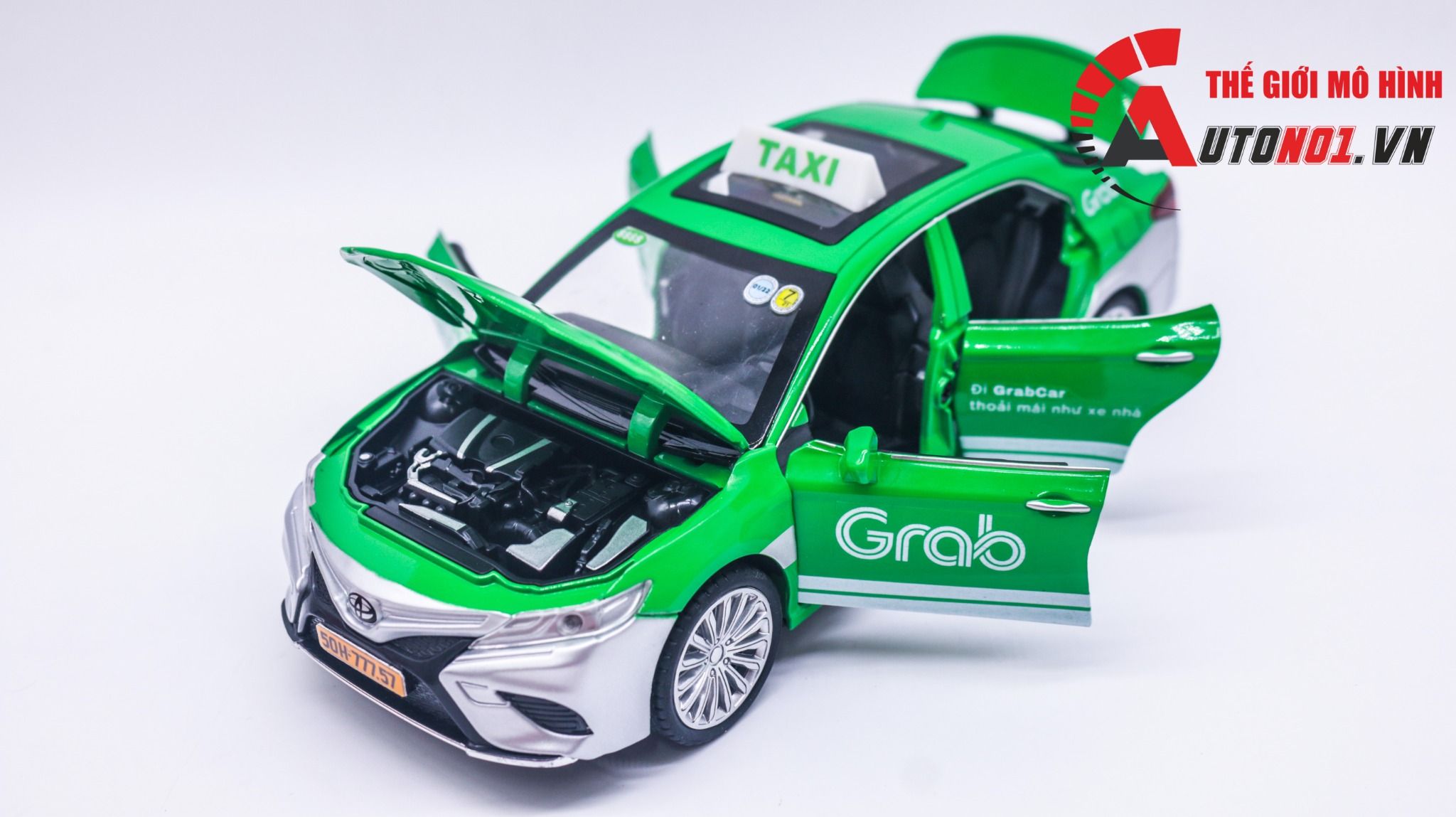  Mô hình xe độ dịch vụ Toyota Camry Taxi Grab tỉ lệ 1:24 CheZhi OT379 