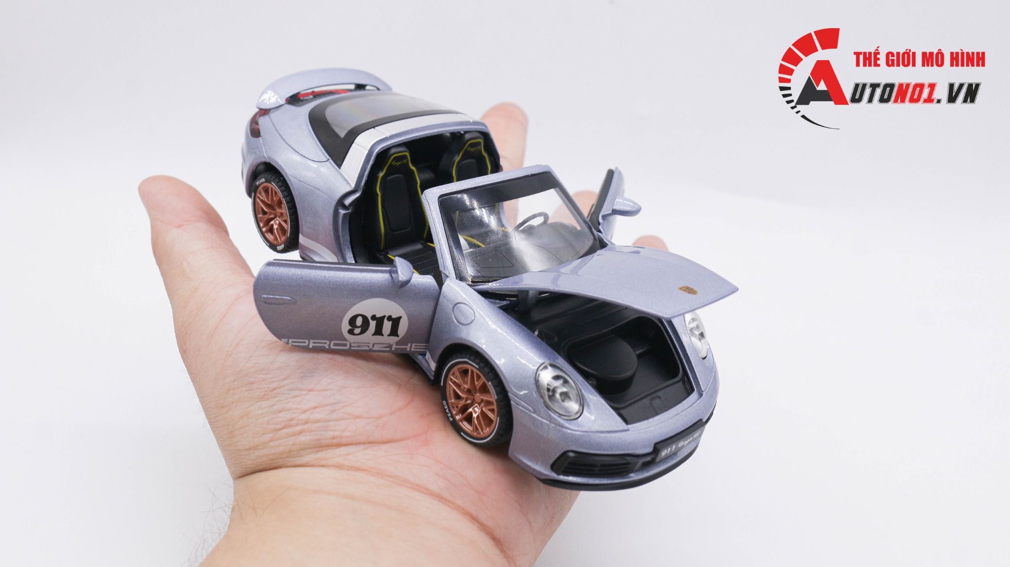  Mô hình xe Porsche 911 Targa 4s Gray 1:32 Newao OT427 