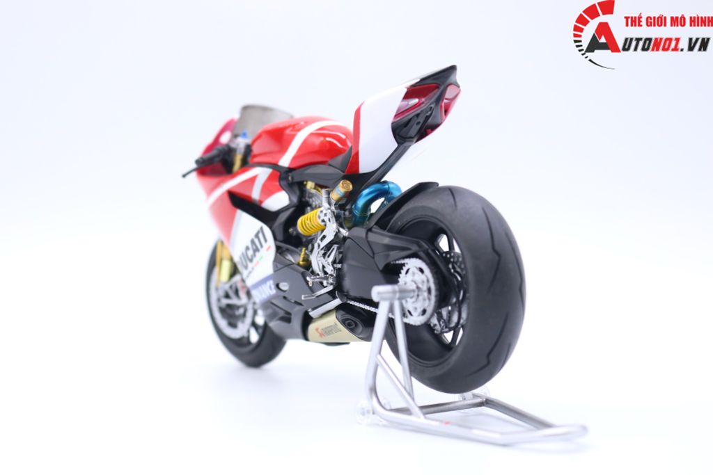 MÔ HÌNH SIÊU XE DUCATI 1199 PANIGALE CUSTOM DECAL 1:12 TAMIYA D040