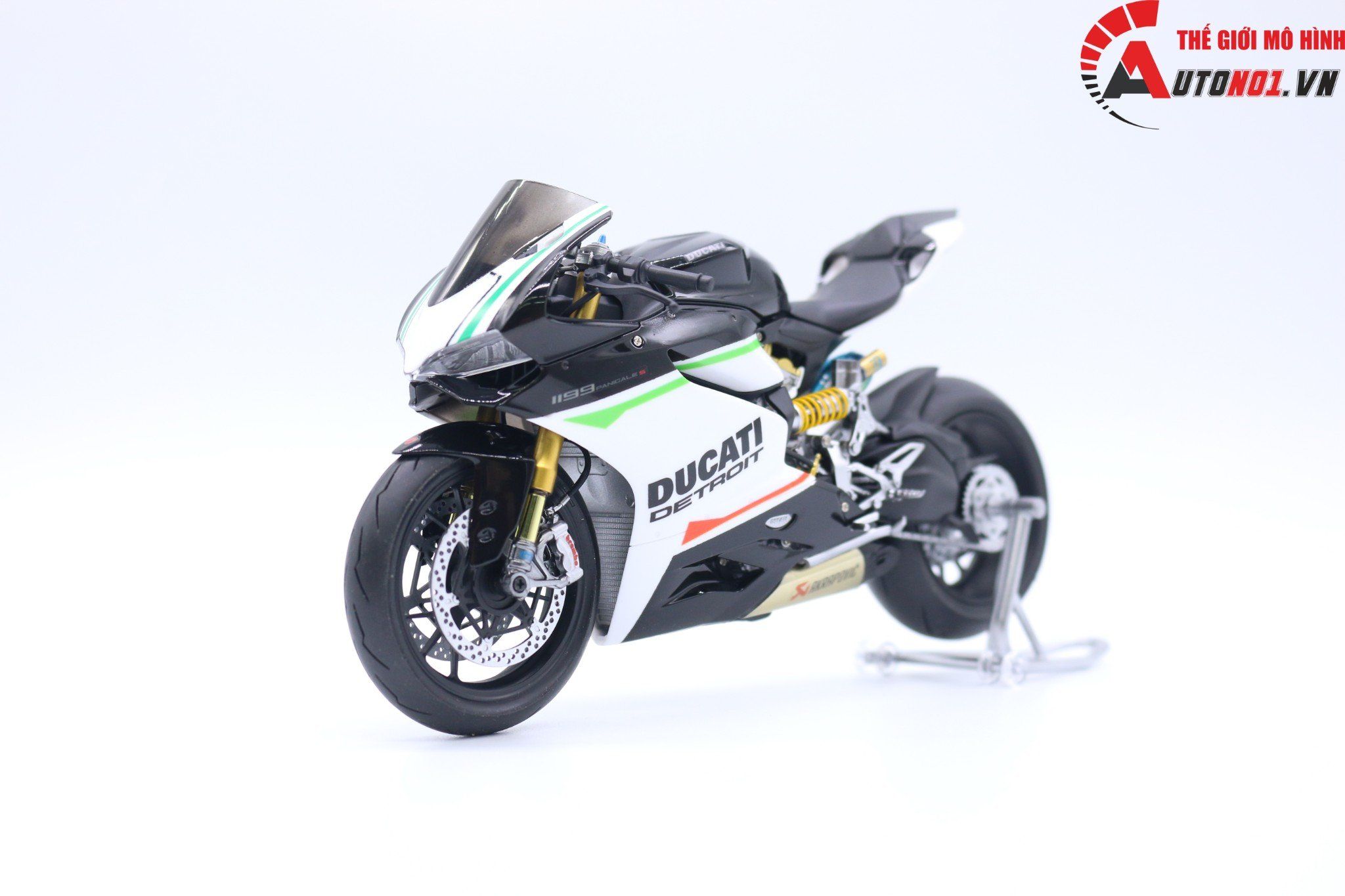  Mô hình xe cao cấp Ducati 1199 Panigale Custom Decal 1:12 Tamiya D029 