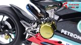  Mô hình xe Ducati 1199 Panigale S Petronas 1:12 Tamiya D083 