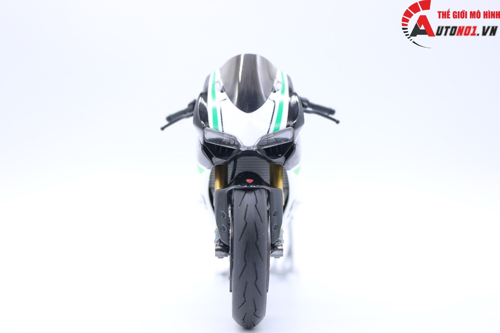  Mô hình xe cao cấp Ducati 1199 Panigale Custom Decal 1:12 Tamiya D029 