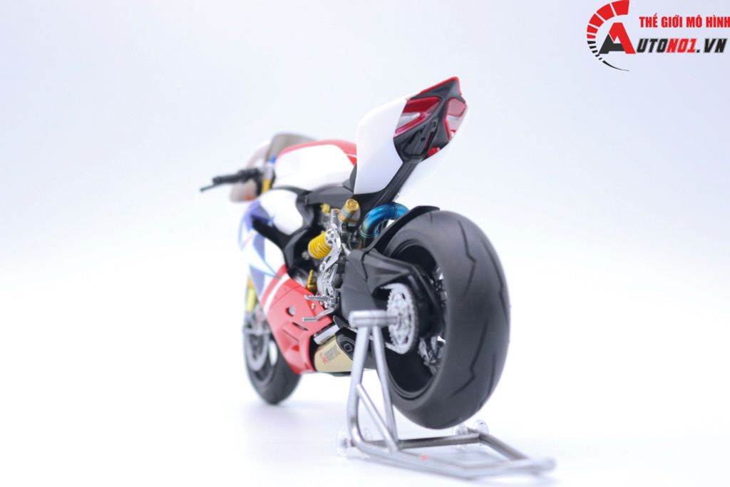 MÔ HÌNH SIÊU XE DUCATI 1199 PANIGALE CUSTOM DECAL NICKY HAYDEN 69 1:12 TAMIYA D065