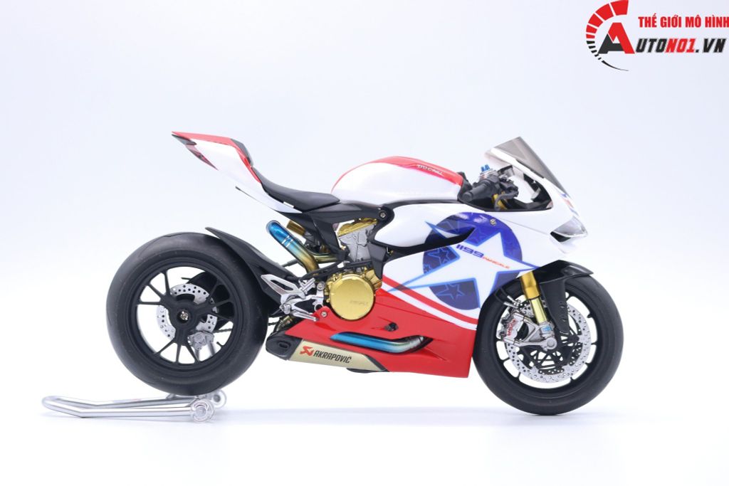 MÔ HÌNH SIÊU XE DUCATI 1199 PANIGALE CUSTOM DECAL NICKY HAYDEN 69 1:12 TAMIYA D065