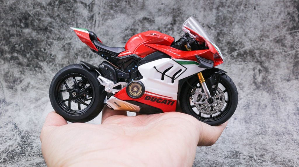 MÔ HÌNH XE DUCATI PANIGALE V4 TRICOLOR NỒI KHÔ 1:12 AUTONO1 D215