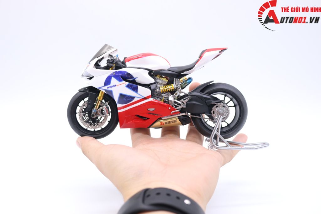 MÔ HÌNH SIÊU XE DUCATI 1199 PANIGALE CUSTOM DECAL NICKY HAYDEN 69 1:12 TAMIYA D065