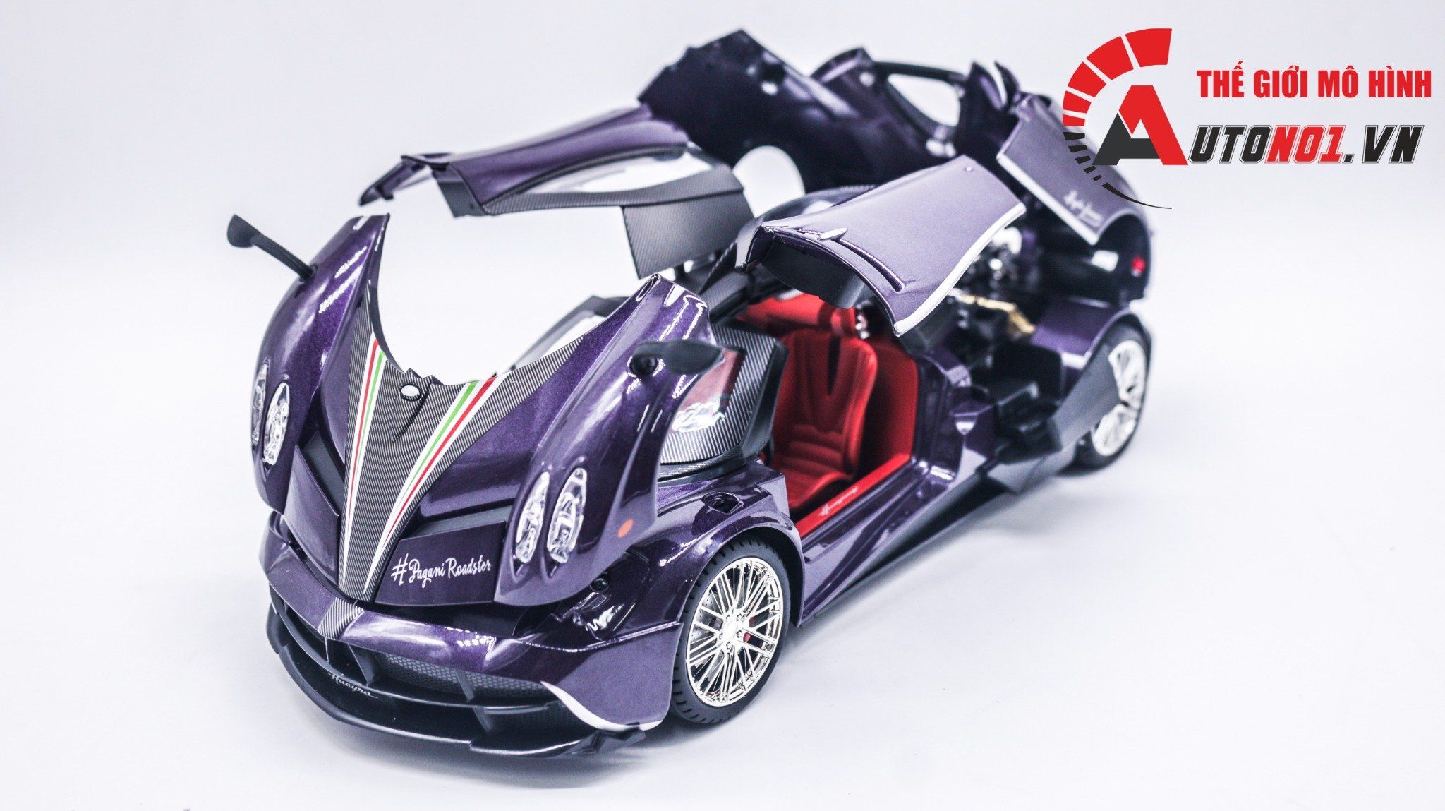  Mô hình xe Pagani Huayra đánh lái được full kính full open tỉ lệ 1:18 Chezhi OT393 