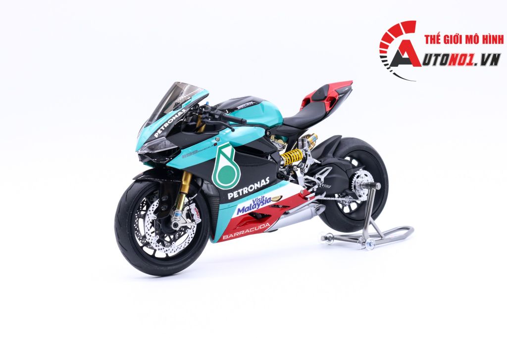 MÔ HÌNH DUCATI 1199 PANIGALE S PETRONAS 1:12 TAMIYA D083