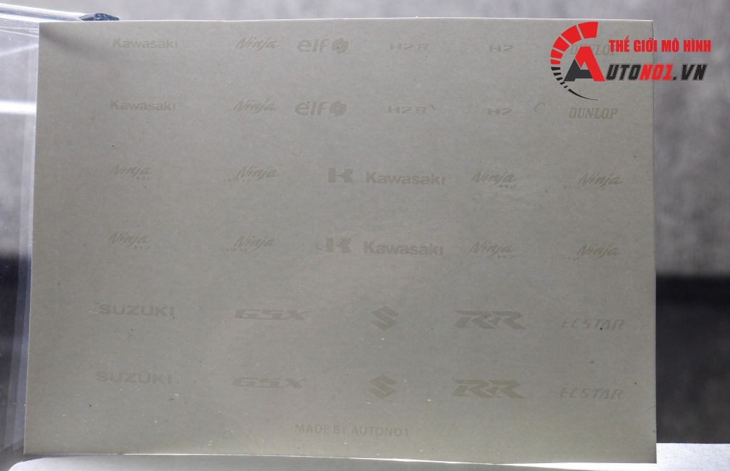 DECAL NƯỚC CHỮ TRẮNG KAWASAKI - SUZUKI GSX DÁN NỀN TỐI CHO XE MÔ TÔ TỈ LỆ 1:12 DC295