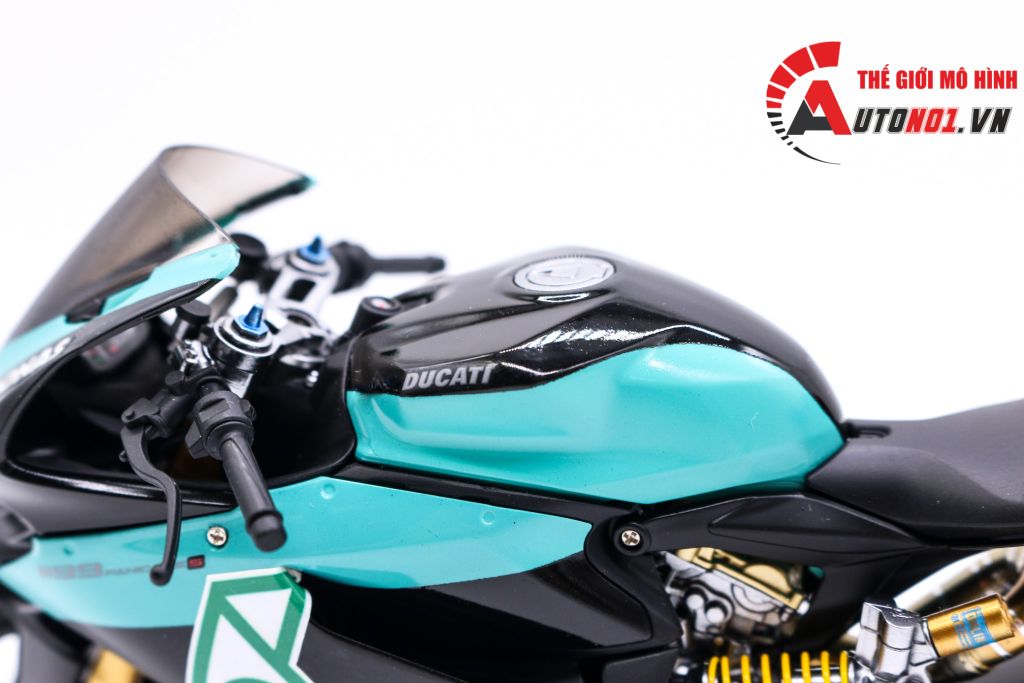 MÔ HÌNH DUCATI 1199 PANIGALE S PETRONAS 1:12 TAMIYA D083