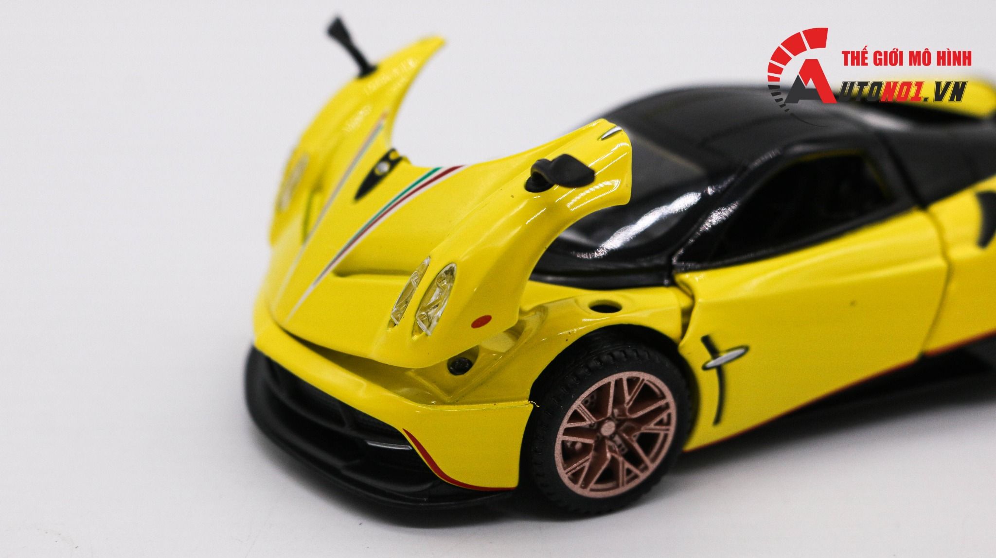  Mô hình xe Pagani Huayra Dinastia 1:32 Alloy Model 7906 