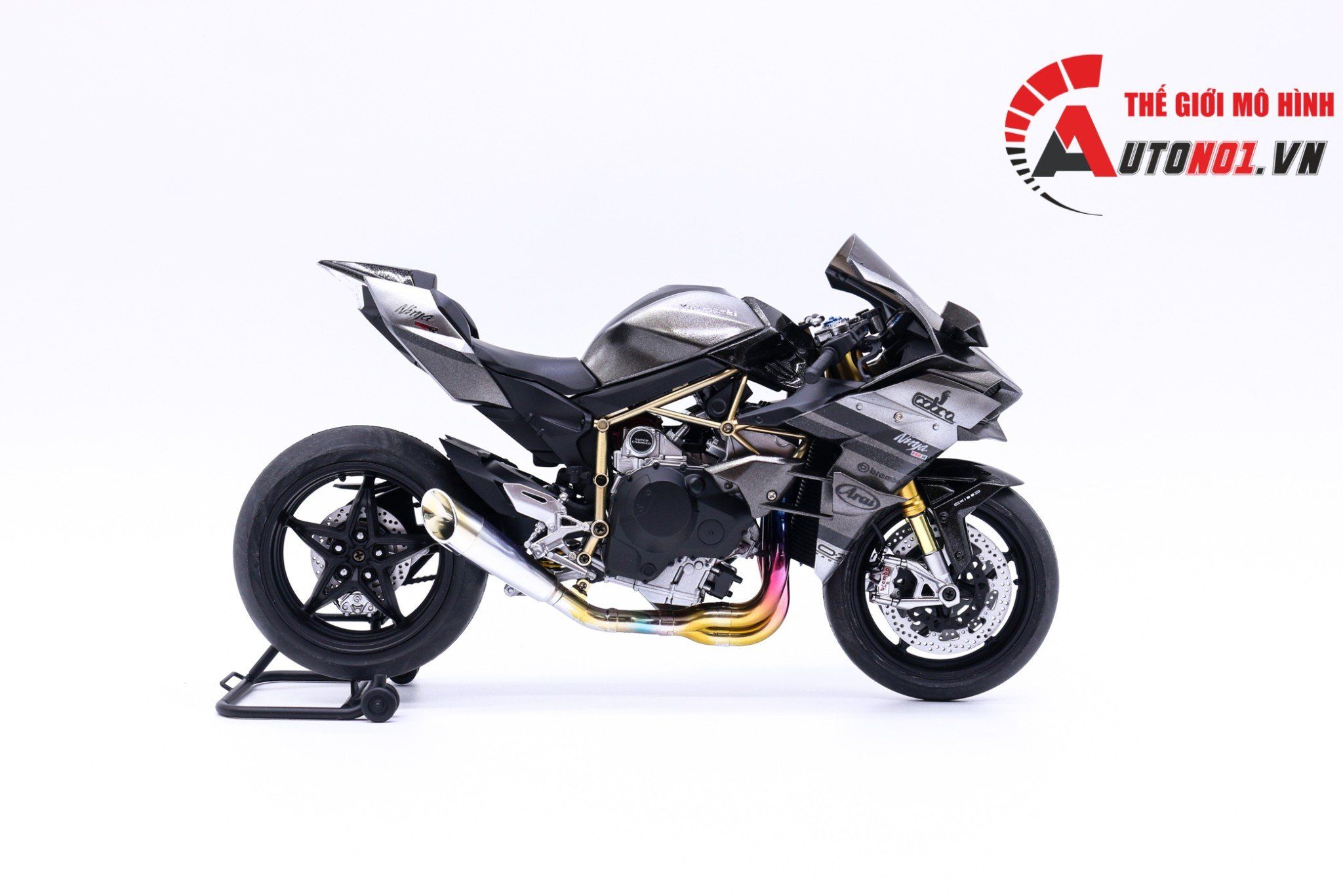  Mô hình xe cao cấp Kawasaki H2r Custom Black Silver 1:12 Tamiya D084 