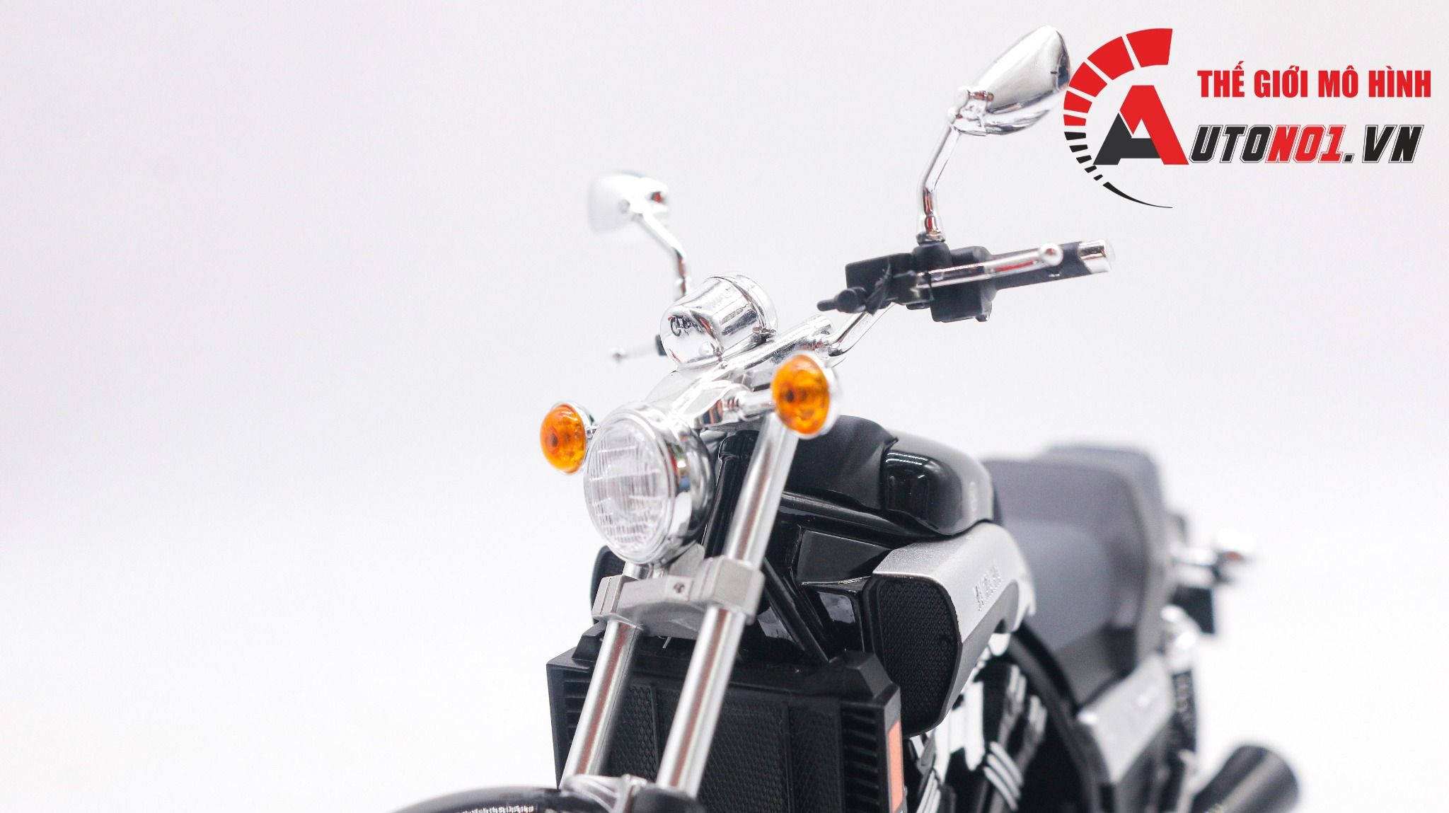  Mô hình xe Yamaha VMax 1:12 Aoshima 8042 