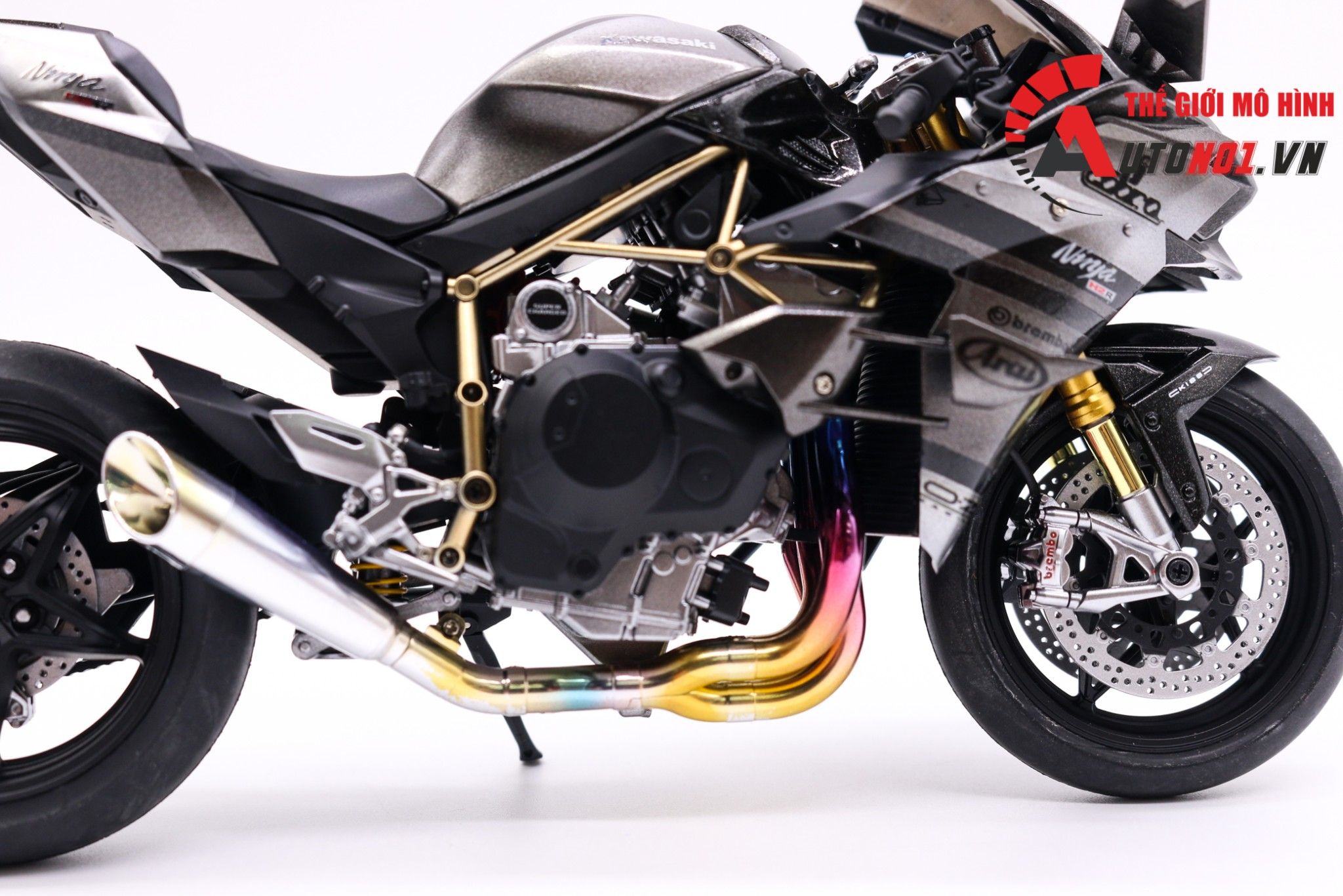  Mô hình xe cao cấp Kawasaki H2r Custom Black Silver 1:12 Tamiya D084 