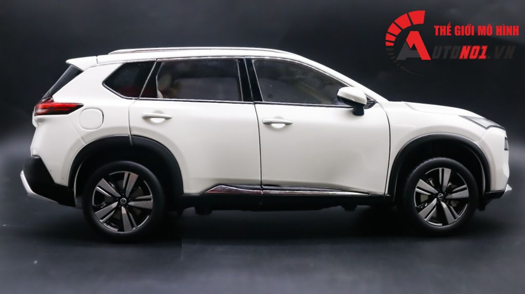 MÔ HÌNH XE NISSAN X TRAIL 2021 TỈ LỆ 1:18 PAUDI 8069