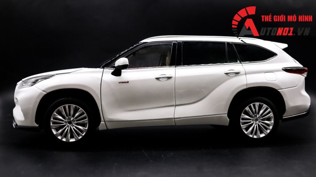 MÔ HÌNH XE TOYOTA HIGHLANDER 2021 1:18 PAUDI 8067