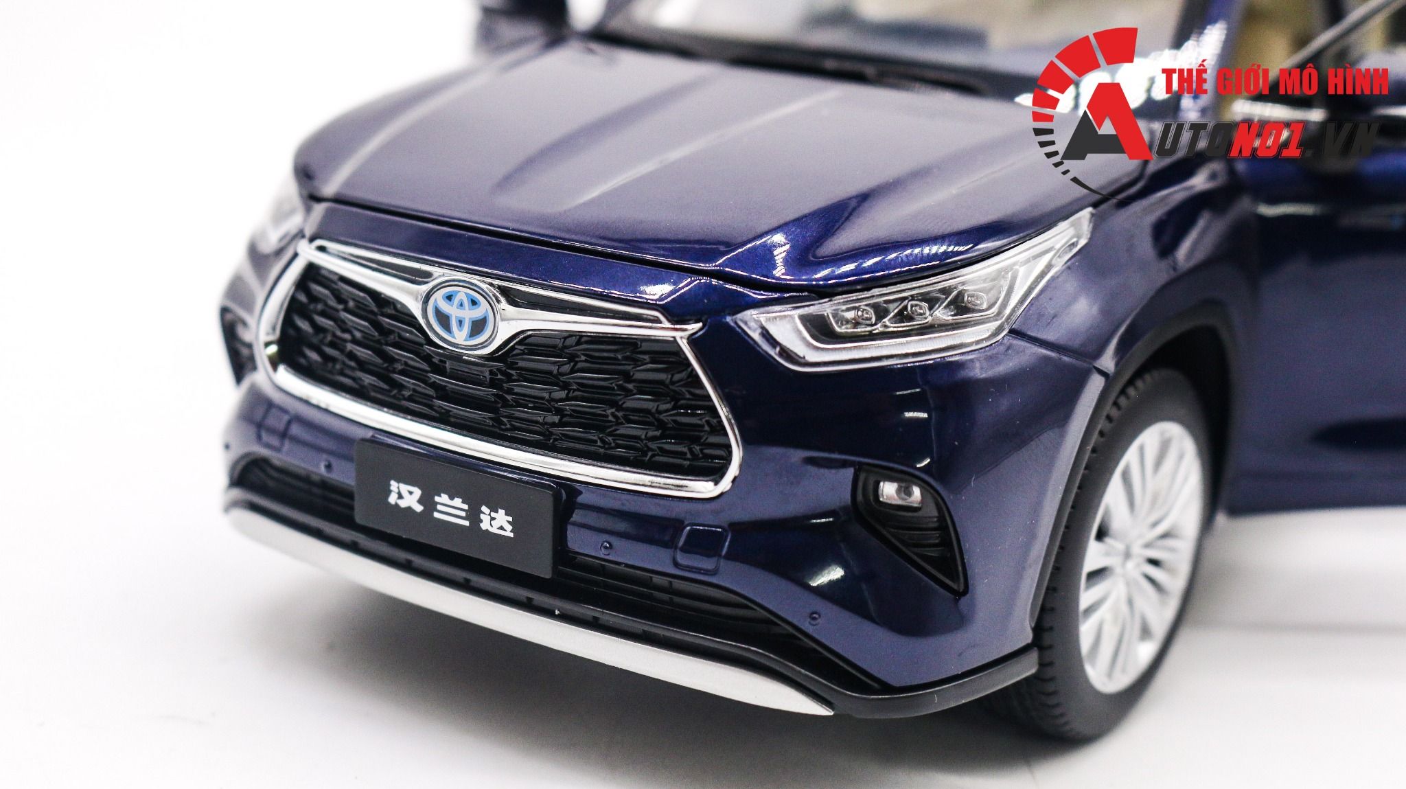  Mô hình xe Toyota Highlander 2021 1:18 Paudi 8067 