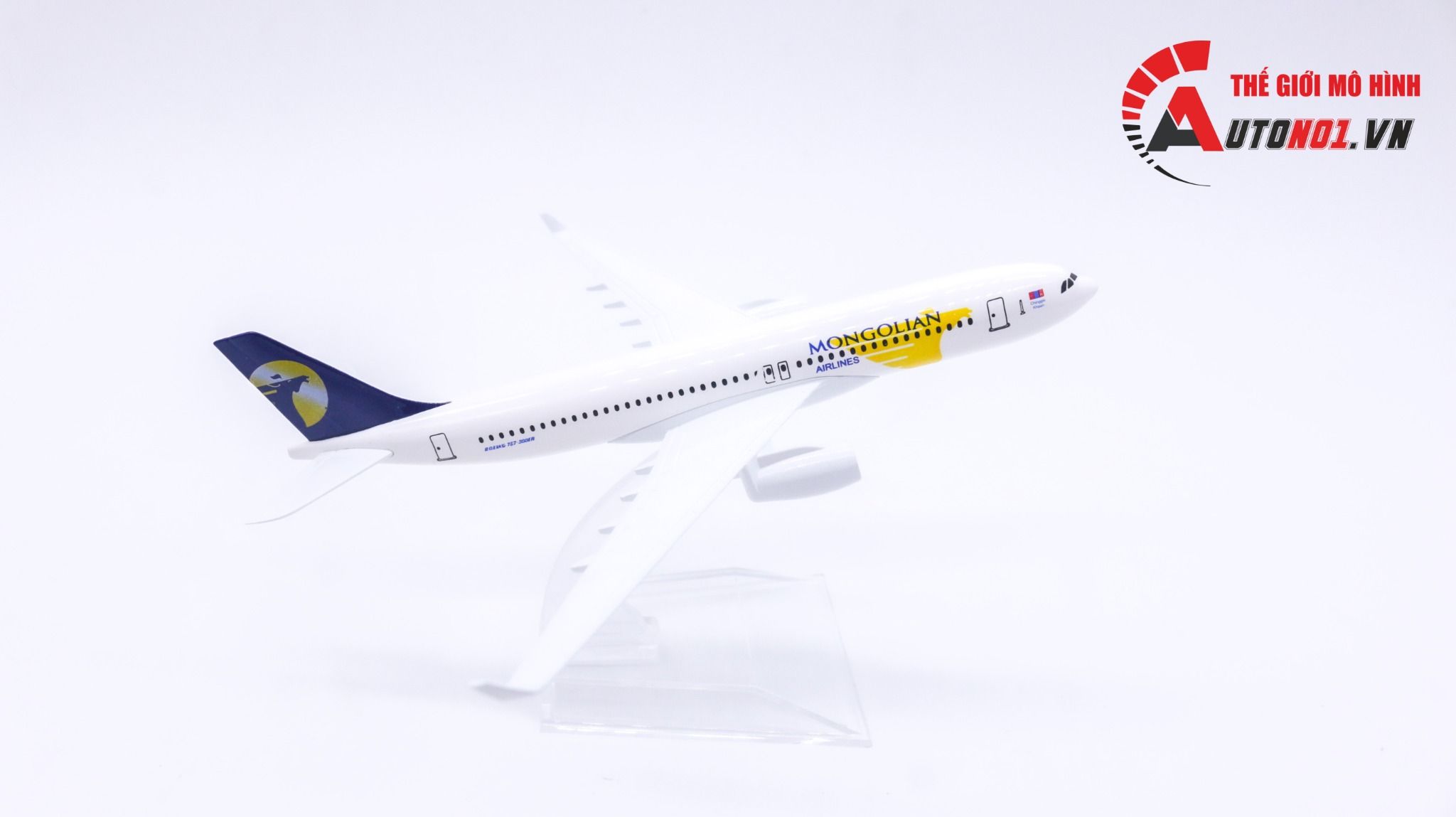  Mô hình máy bay Mongolian Airlines Airbus A330 16cm MB16118 