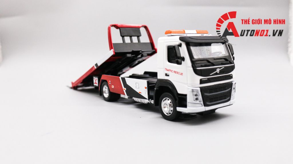 MÔ HÌNH XE TẢI CỨU HỘ VOLVO WRECKER TRUCK 1:50 DIECAST METAL 7917