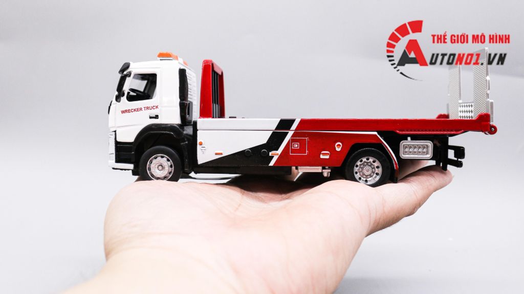 MÔ HÌNH XE TẢI CỨU HỘ VOLVO WRECKER TRUCK 1:50 DIECAST METAL 7917