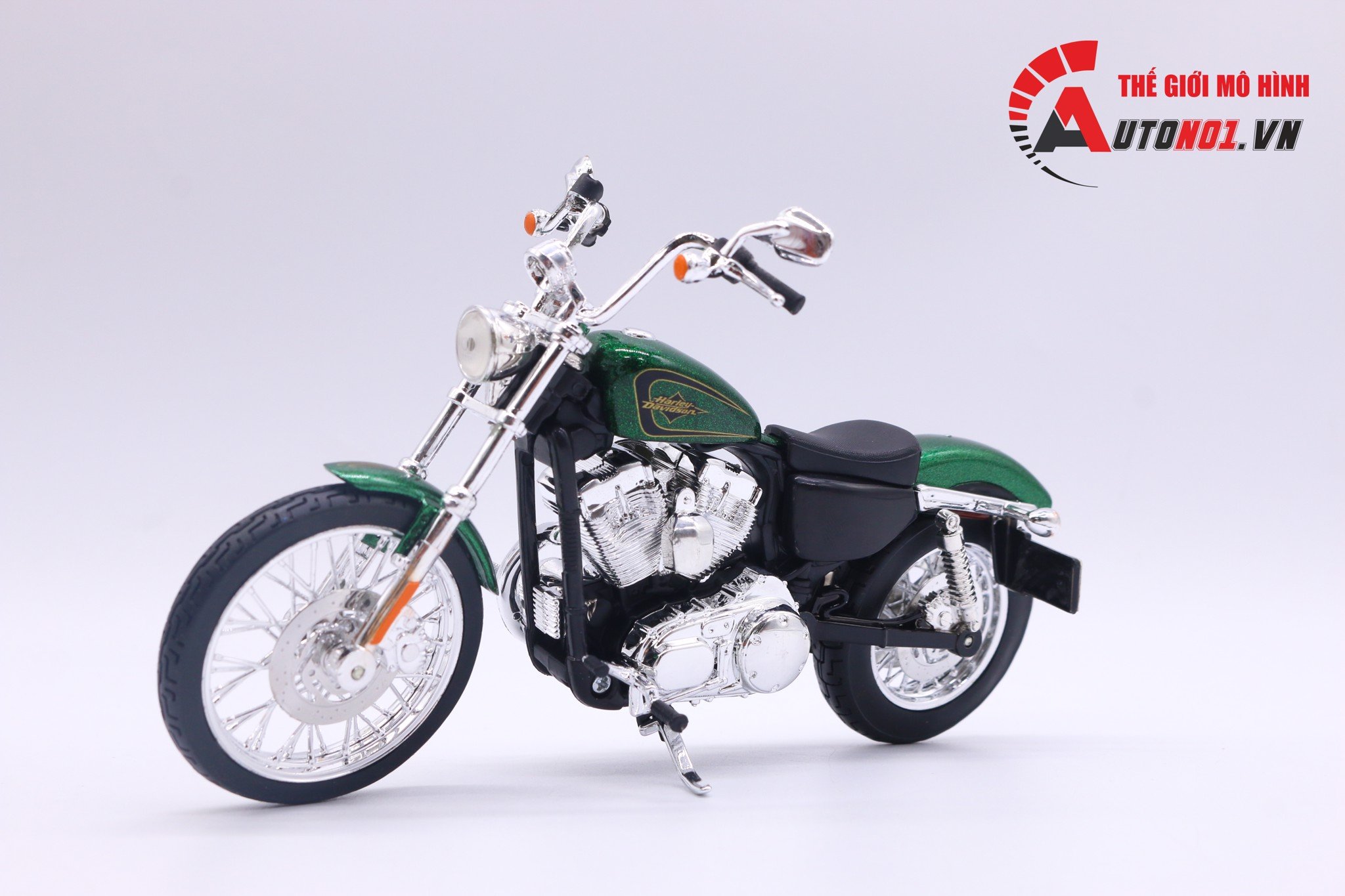 MÔ HÌNH XE HARLEY DAVIDSON 2013 XL1200V SEVENTY-TWO GREEN 1:12 MAISTO 7071