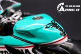  Mô hình xe cao cấp Ducati 1199 Panigale S Petronas Version 2 1:12 Tamiya D085 