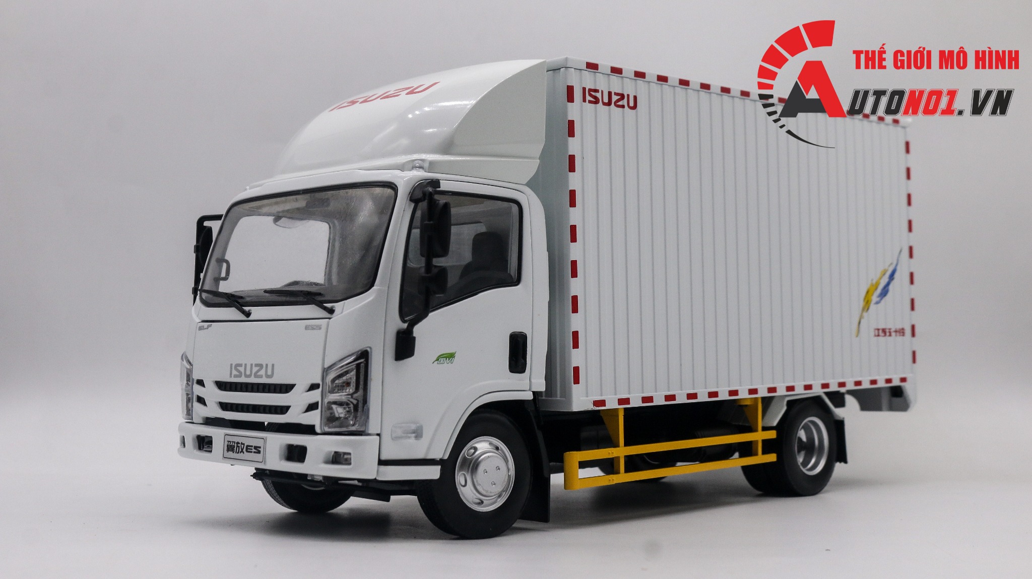  Mô hình xe tải Isuzu 1:18 Jiangxi 8076 