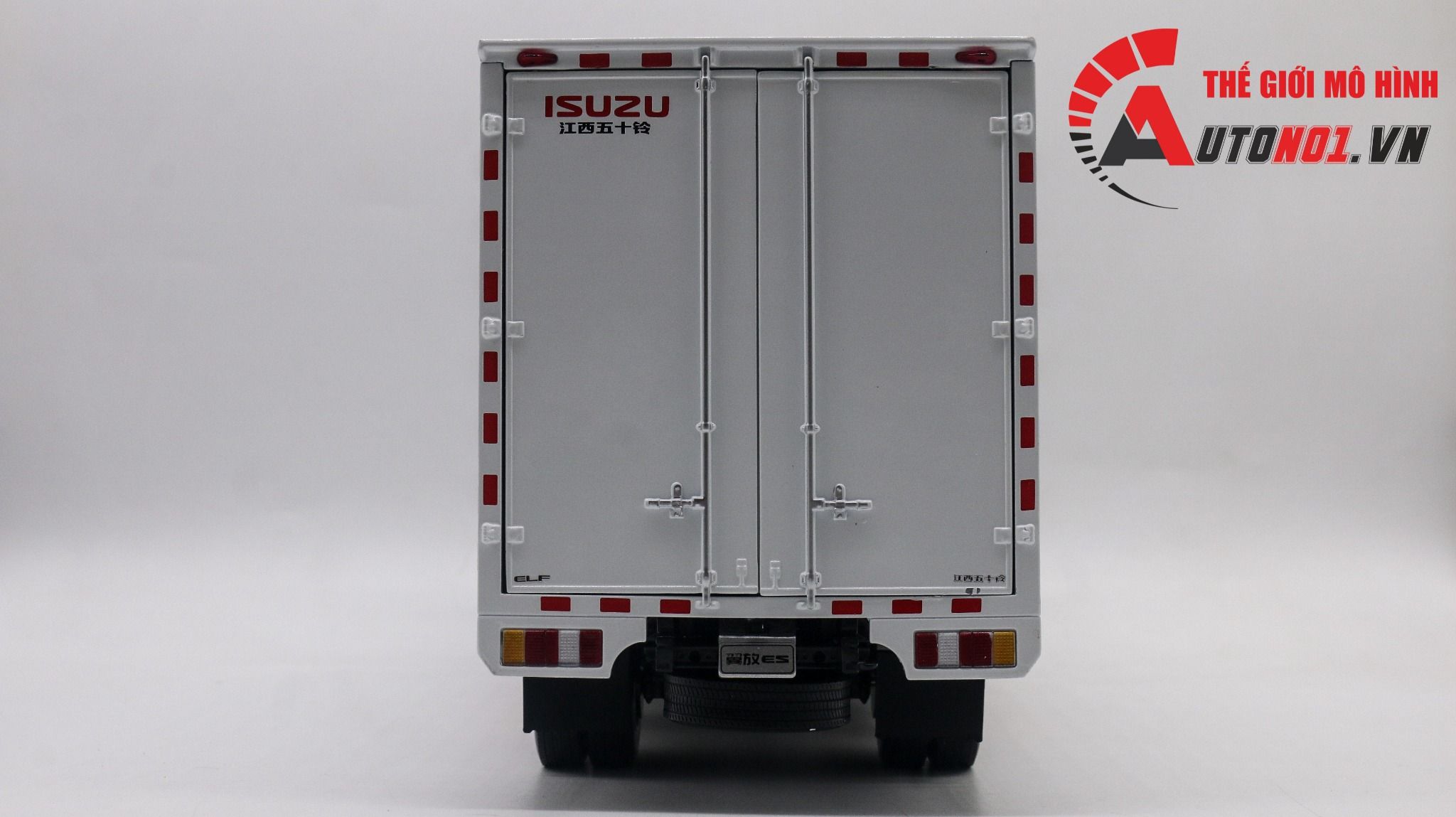  Mô hình xe tải Isuzu 1:18 Jiangxi 8076 