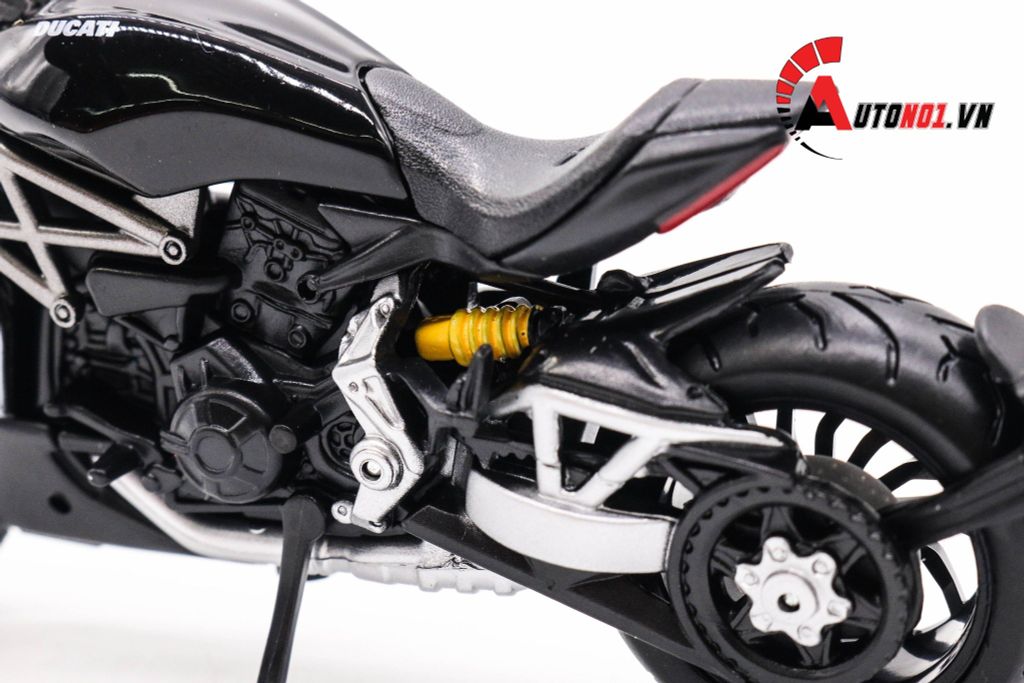 MÔ HÌNH XE DUCATI XDIAVEL S 1:18 BBURAGO 5887