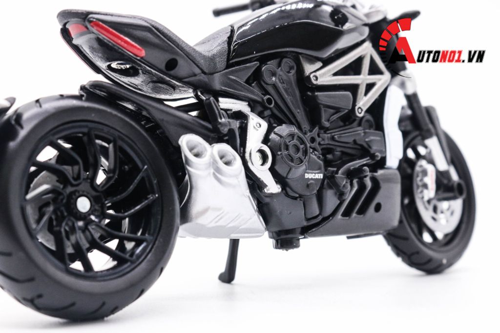 MÔ HÌNH XE DUCATI XDIAVEL S 1:18 BBURAGO 5887