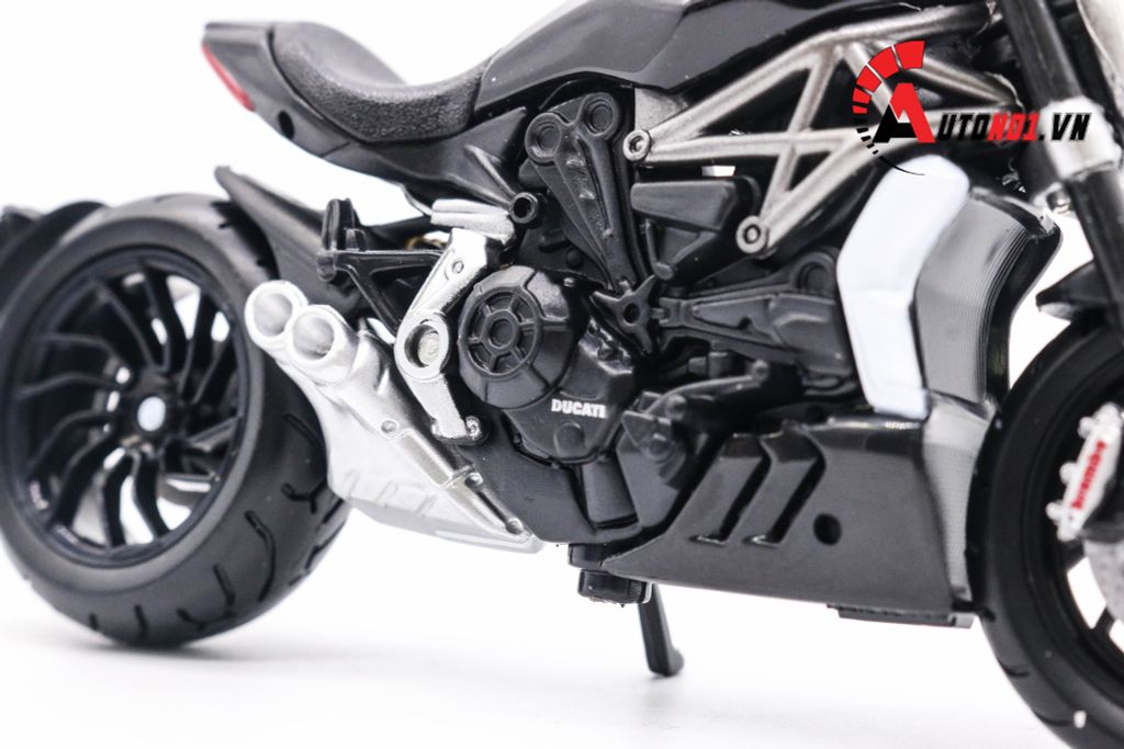 MÔ HÌNH XE DUCATI XDIAVEL S 1:18 BBURAGO 5887