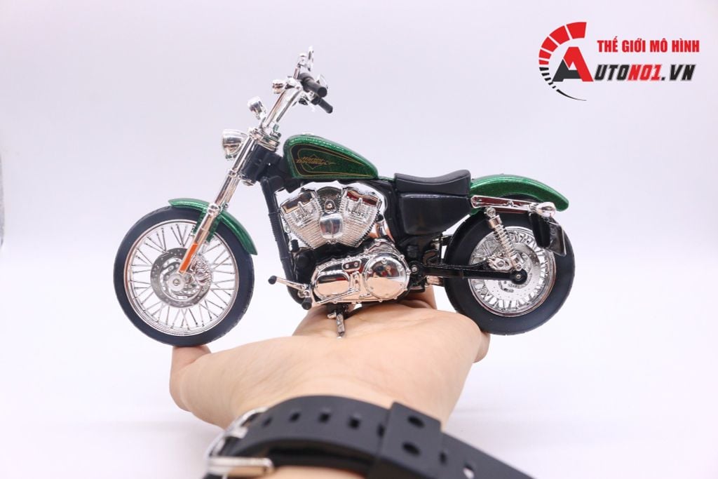 MÔ HÌNH XE HARLEY DAVIDSON 2013 XL1200V SEVENTY-TWO GREEN 1:12 MAISTO 7071