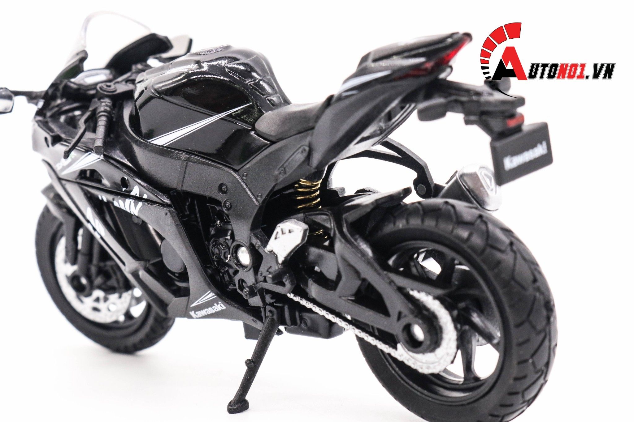  Mô hình xe Kawasaki Ninja ZX 10RR 2017 black 1:18 Welly 5547 