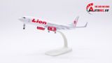  Mô hình máy bay Inodneisa Lion Air Flight Boeing B737-900ER có bánh xe 20cm MB20037 