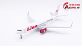  Mô hình máy bay Inodneisa Lion Air Flight Boeing B737-900ER có bánh xe 20cm MB20037 