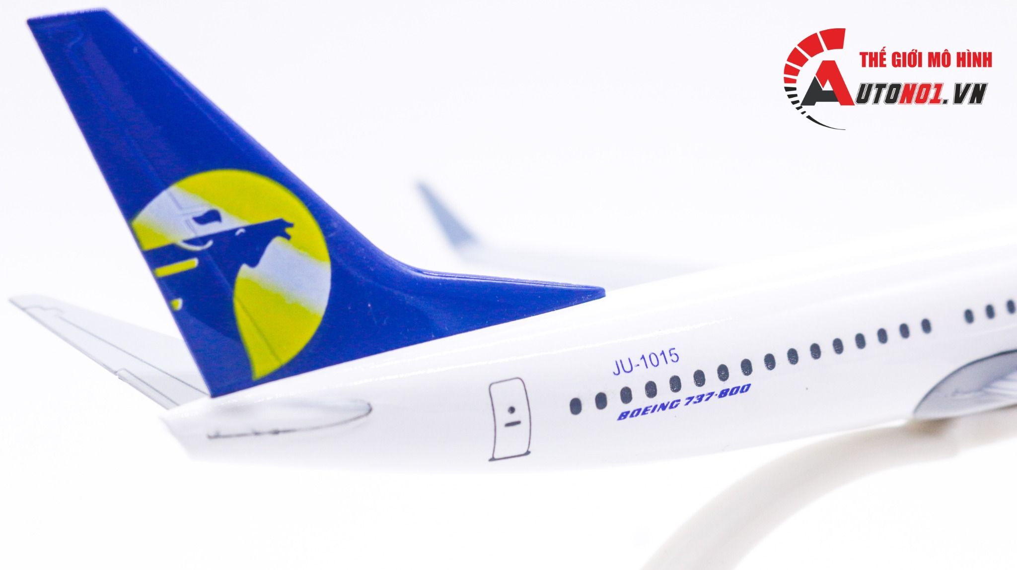  Mô hình máy bay Mông cổ MIAT Mongolian Airlines Boeing B737 có bánh xe 20cm MB20055 