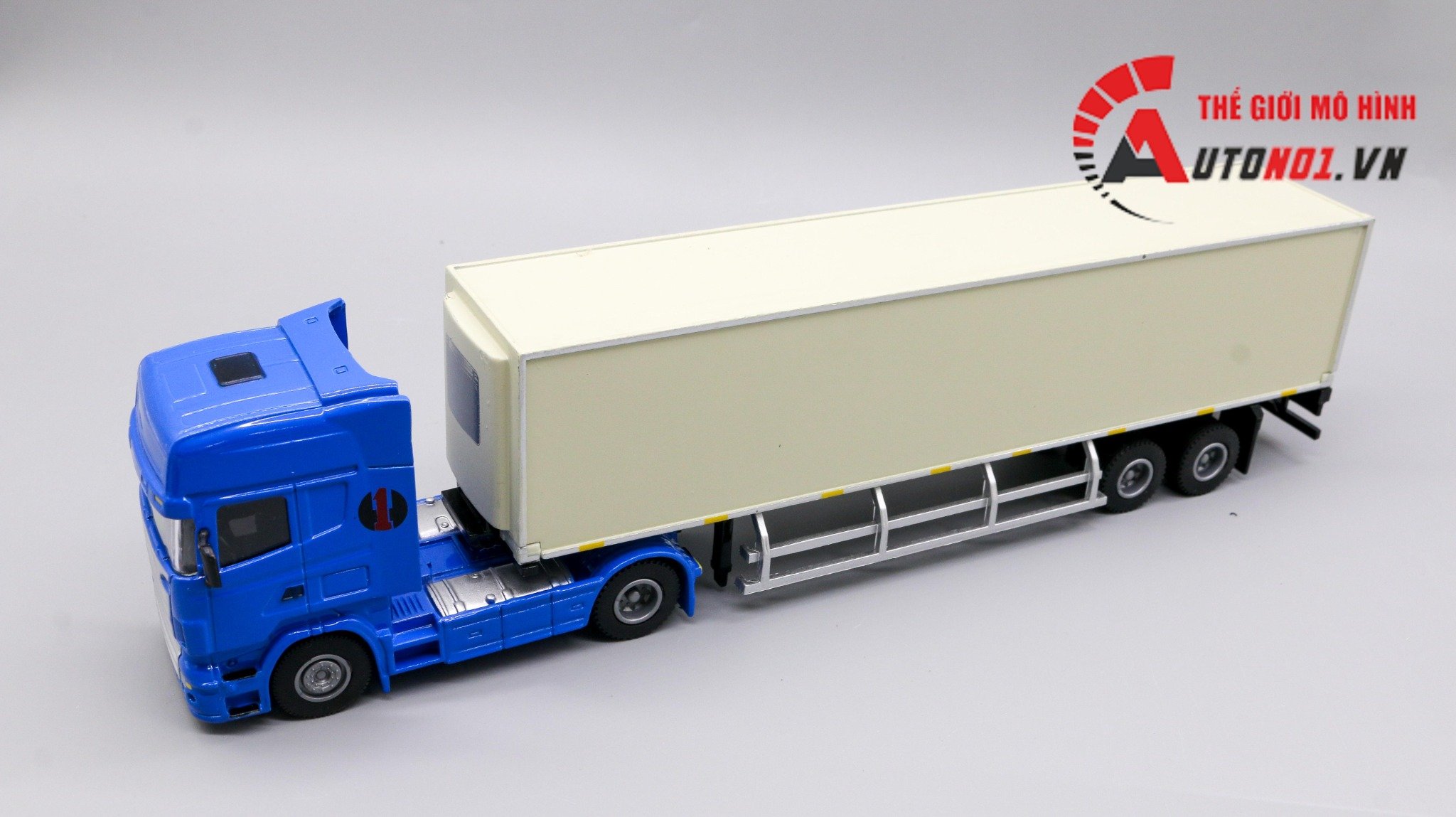  Mô hình xe tải container chở thùng lạnh blue 1:50 huayi alloy 7915 