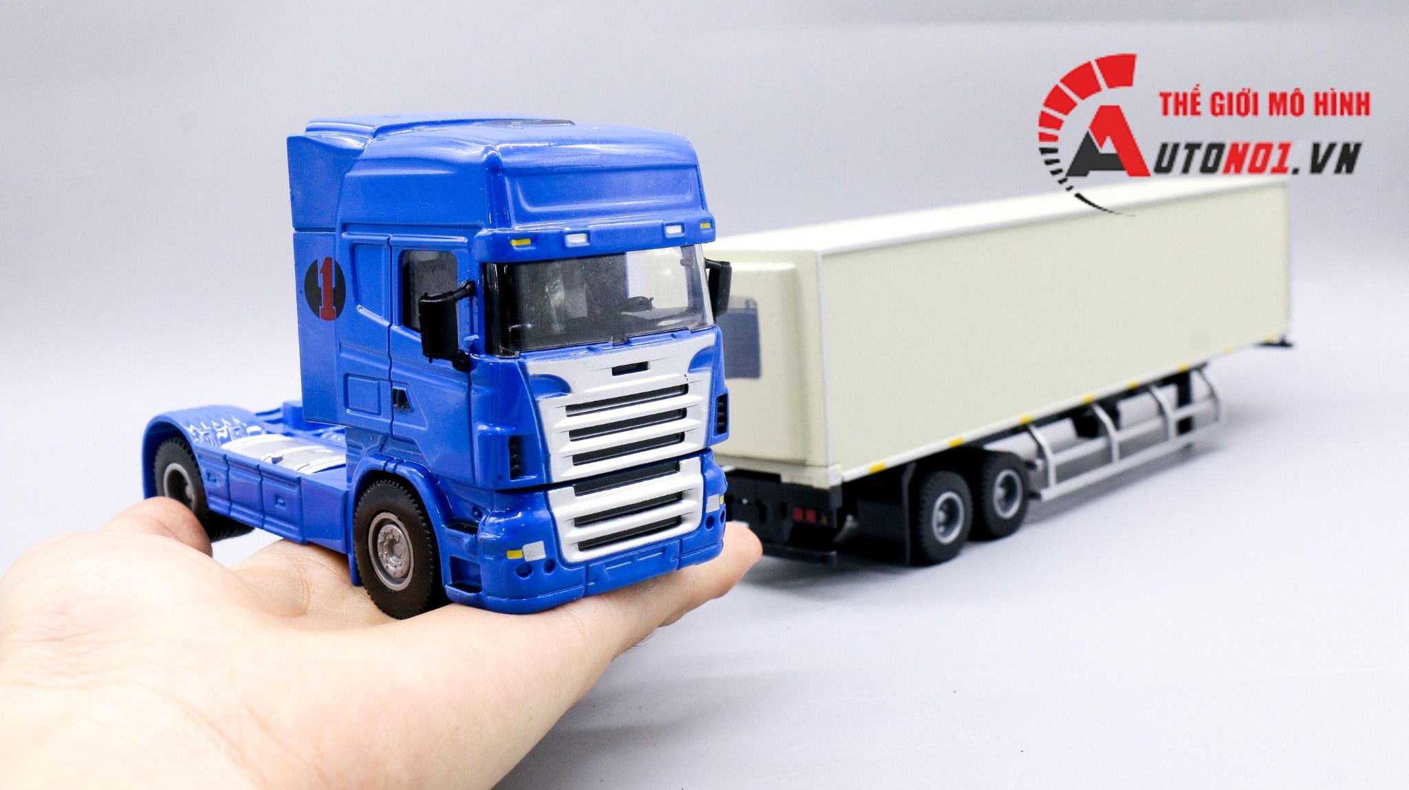  Mô hình xe tải container chở thùng lạnh blue 1:50 huayi alloy 7915 