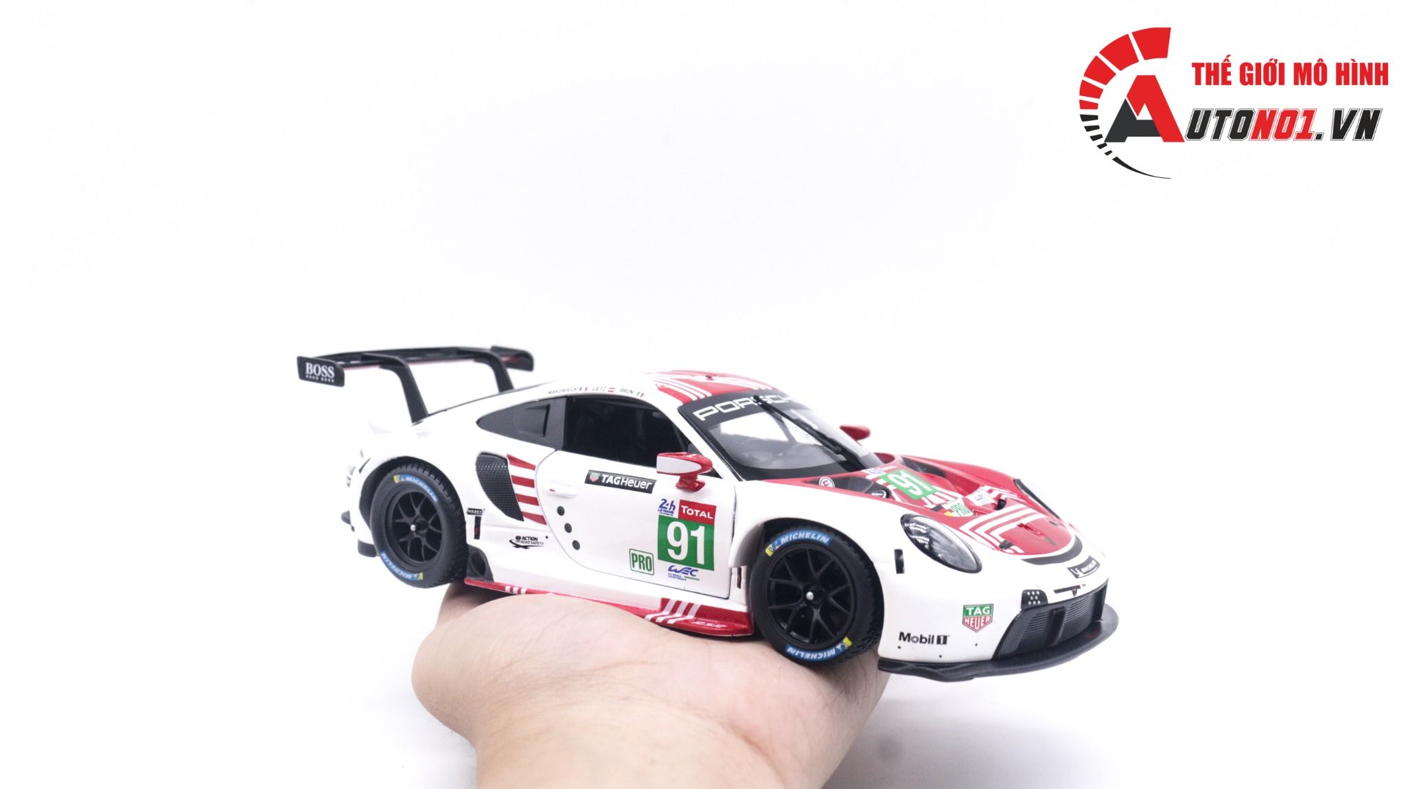  Mô hình xe Porsche 911 Rsr Gt đánh lái được 1:24 Bburago 8013 