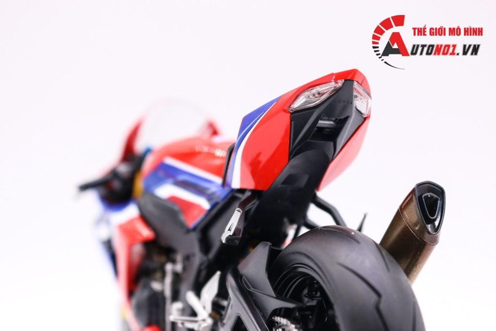 MÔ HÌNH XE HONDA CBR 1000RR FIREBLADE SP 1:12 TAMIYA D087