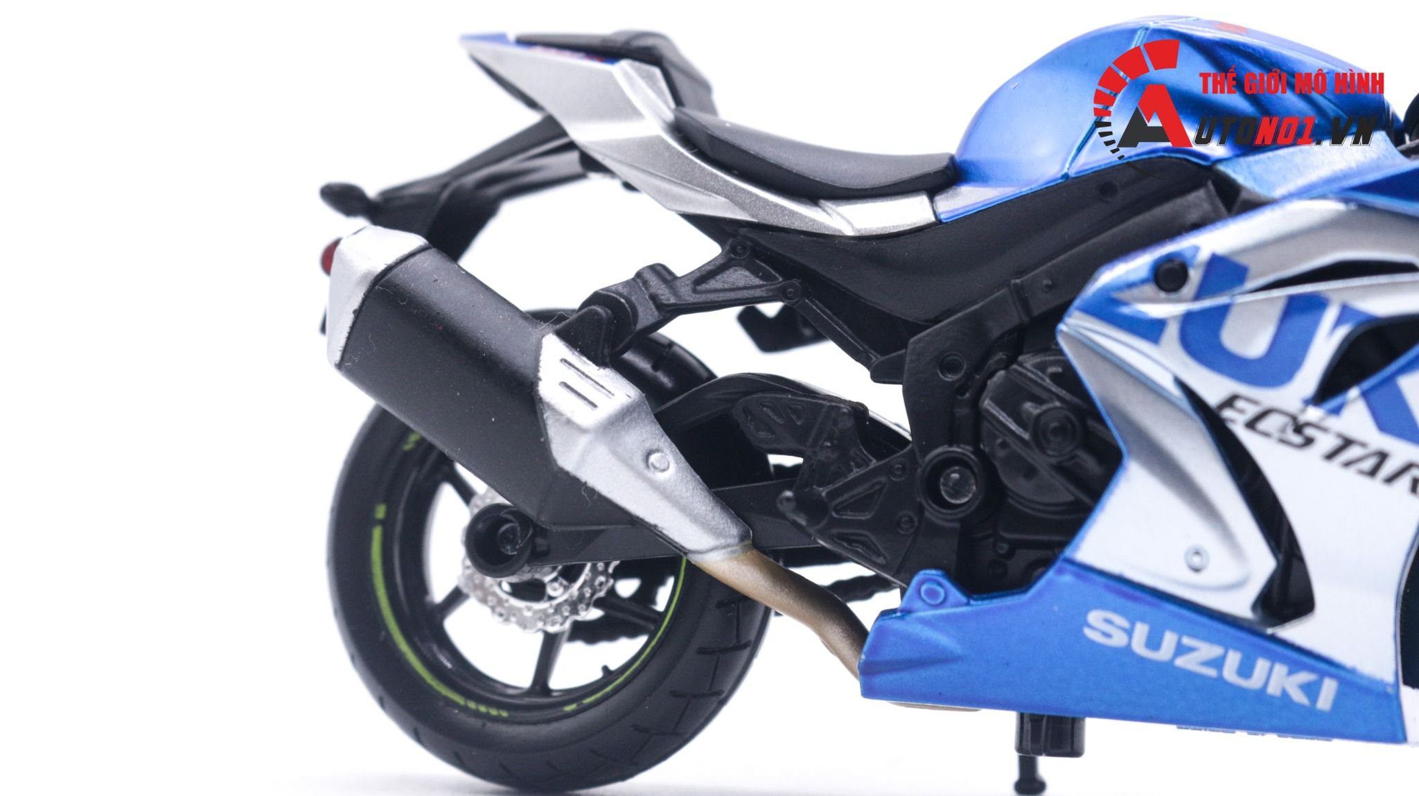  Mô hình xe Suzuki GSX-R1000 tỉ lệ 1:18 Bburago MT009 